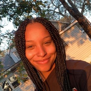 Meet your Posher, Ana